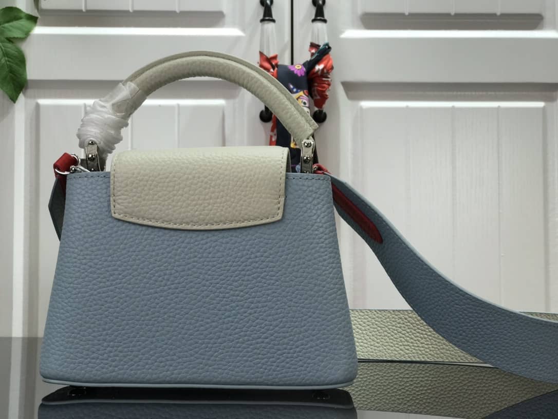 L0vis Vvtt0n Capucines Mini Taurillon Leather Replica Bag Blue M57520