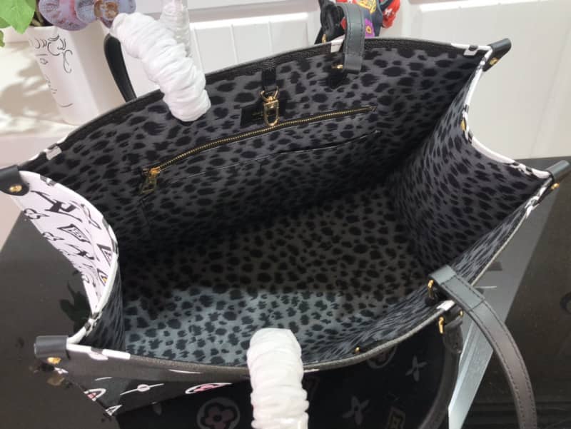 L0vis Vvtt0n Onthego GM Hobo Replica Black M45815