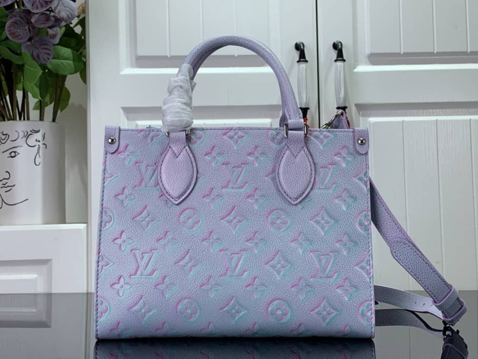 L0vis Vvtt0n Onthego PM Purple M46067 Replica Tote