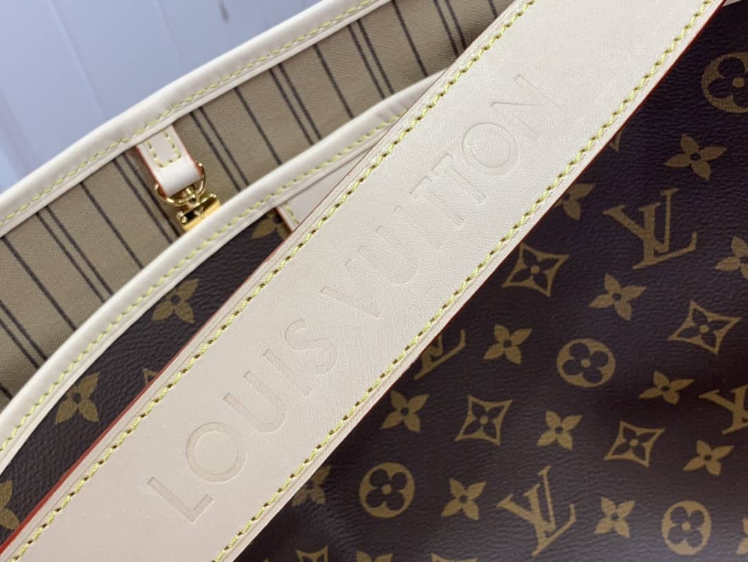 L0vis Vvtt0n Monogram Canvas Delightful PM Replica Shoulder Bag M40352