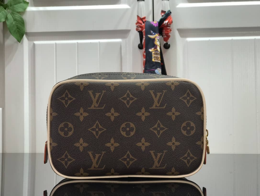 L0vis Vvtt0n Toiletry Trousse Damier Pouch PM Replica N47522