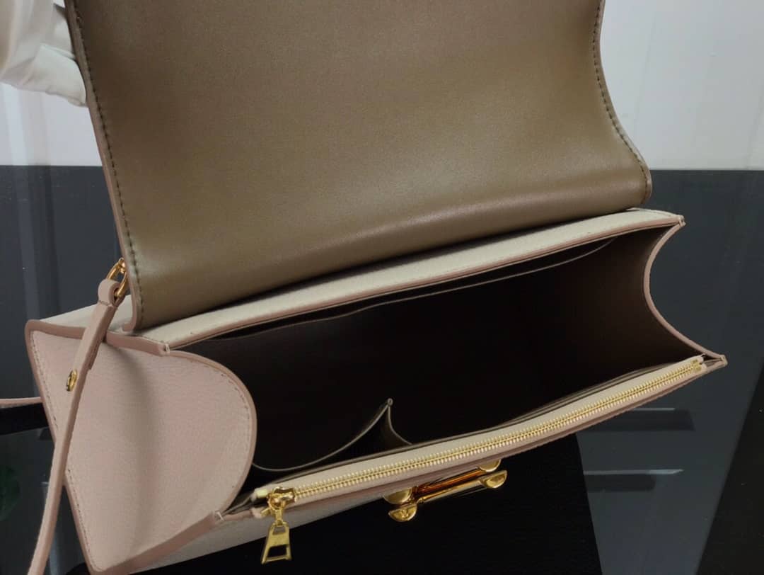 L0vis Vvtt0n Replica Bags One Handle MM Replica Bag Gray M57090