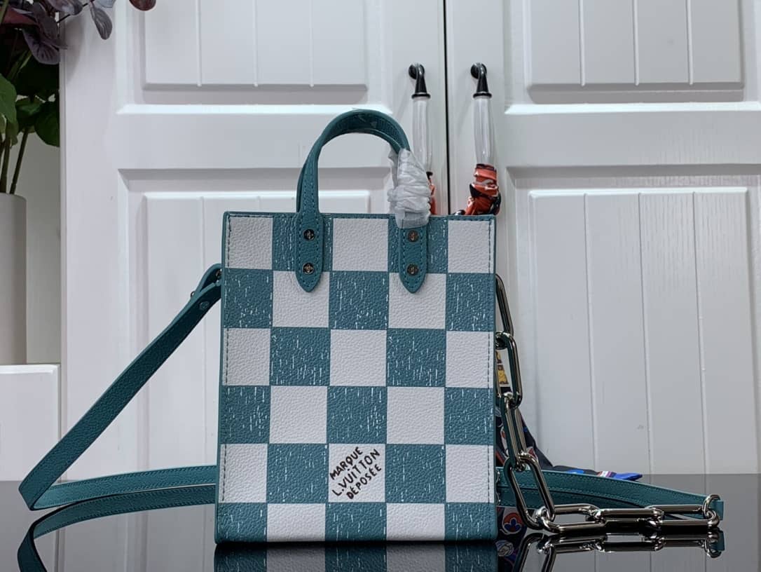 L0vis Vvtt0n Sac Plat Cowhide Leather  XS Bag Replica N60479