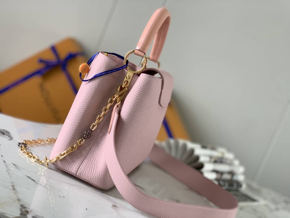 L0vis Vvtt0n Capucines MM Pink M59209 Replica Crossbody Bag