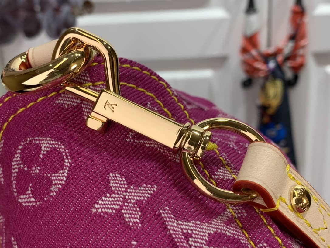 L0vis Vvtt0n Monogram Denim Mini Pleaty Replica Shoulder Bag Pink M95050