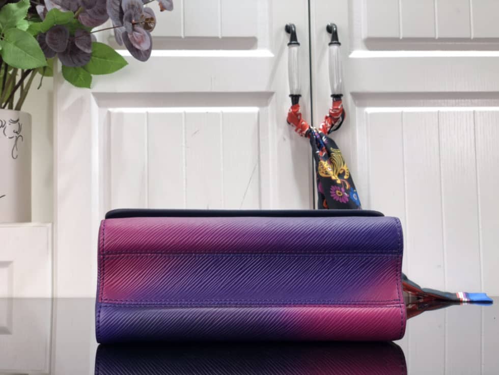 L0vis Vvtt0n Replica Bags PM Epi Grained Cowhide Leather M59896 Replica Crossbody Bag