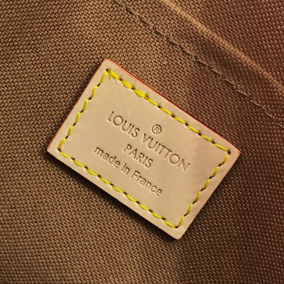 L0vis Vvtt0n Monogram Canvas Multi Pochette Replica Brown M44823