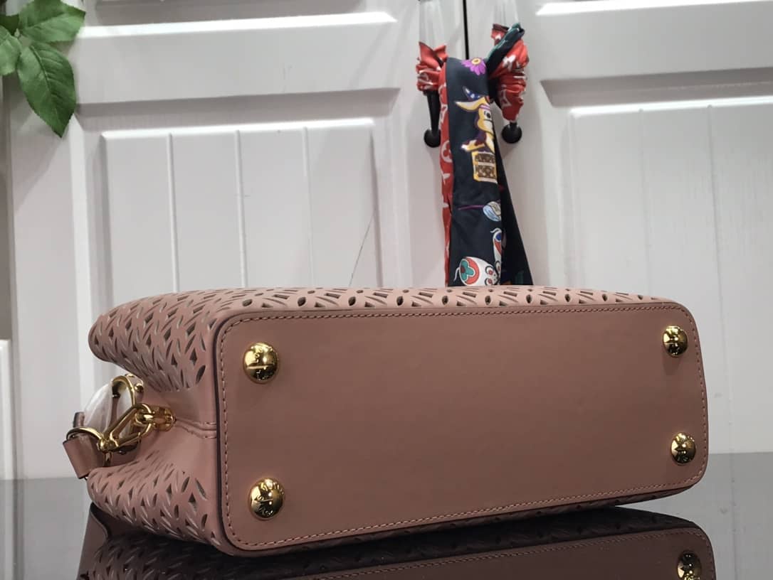 L0vis Vvtt0n Capucines BB Cutout Leather Bag Replica Pink M57228