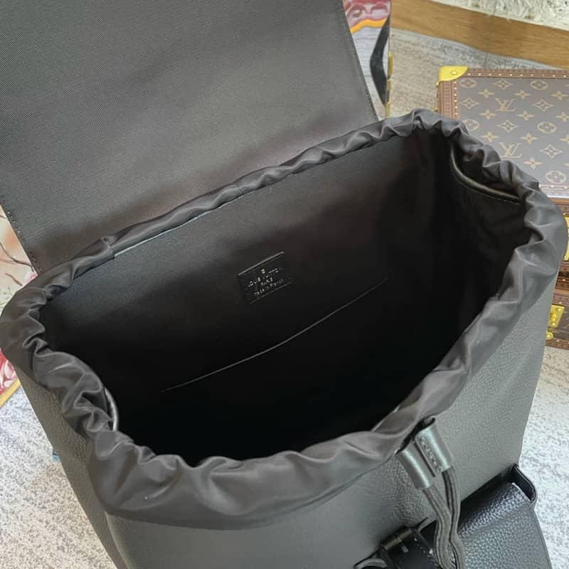 L0vis Vvtt0n Christopher Slim Replica Backpack M58644