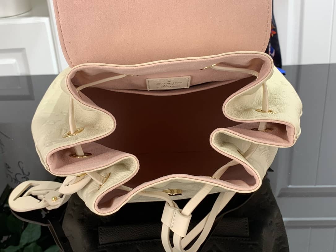 L0vis Vvtt0n Ann Platt Montsouris PM Noir Leather Replica Backpack Cream M45205