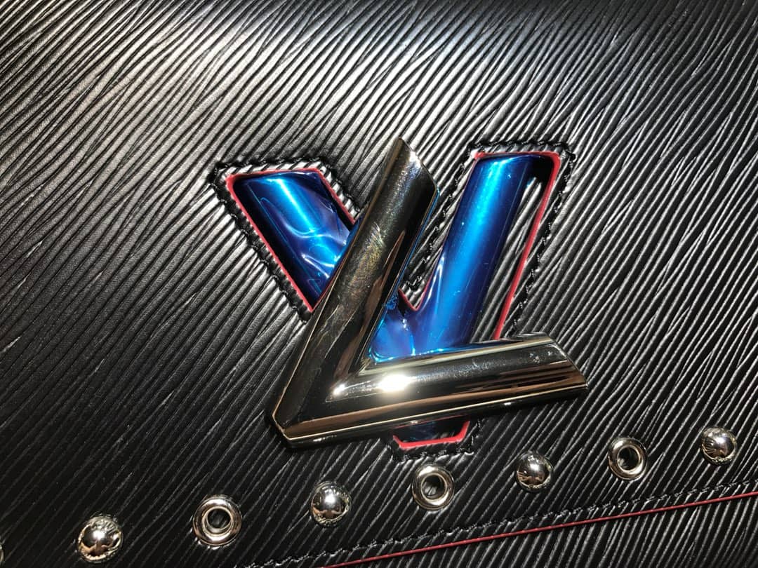 L0vis Vvtt0n Twist MM High Quality Replica Bag