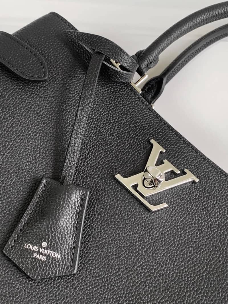 L0vis Vvtt0n Lockme Day Tote Replica Black M53730