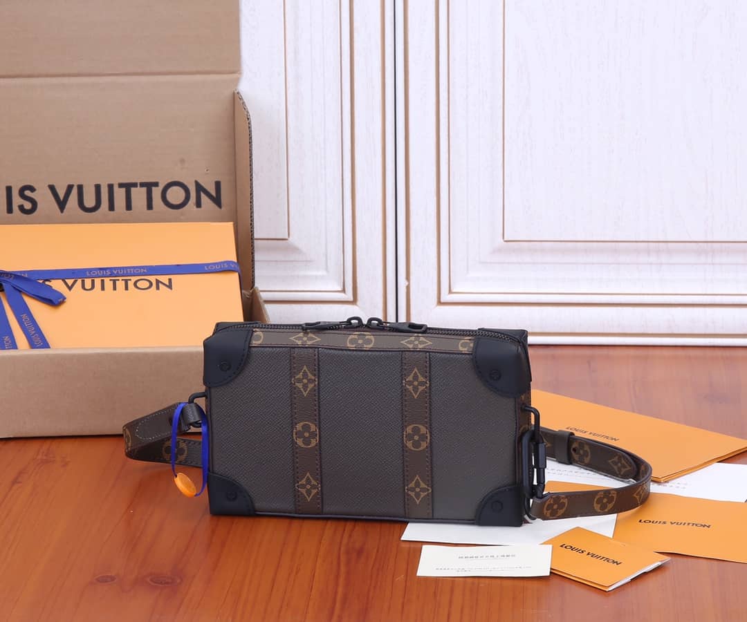 L0vis Vvtt0n Soft Trunk Replica Wallet Brown M30697