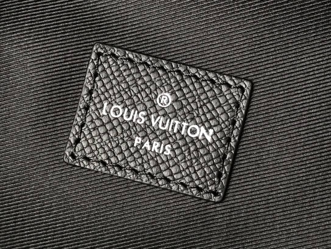 LV Backpack Replica Taiga Leather Discovery M30728 Black Gray