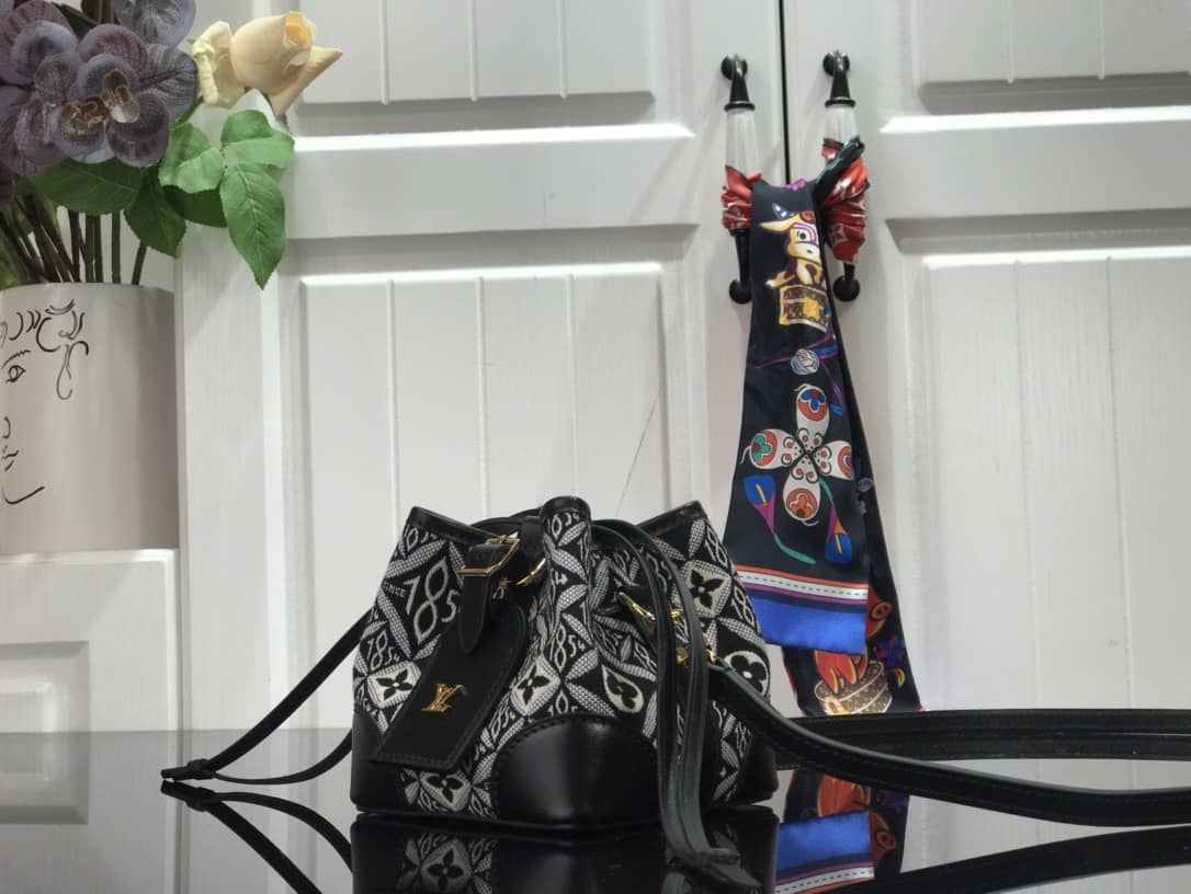 L0vis Vvtt0n Virgil Abloh Replica Bag Black M69973