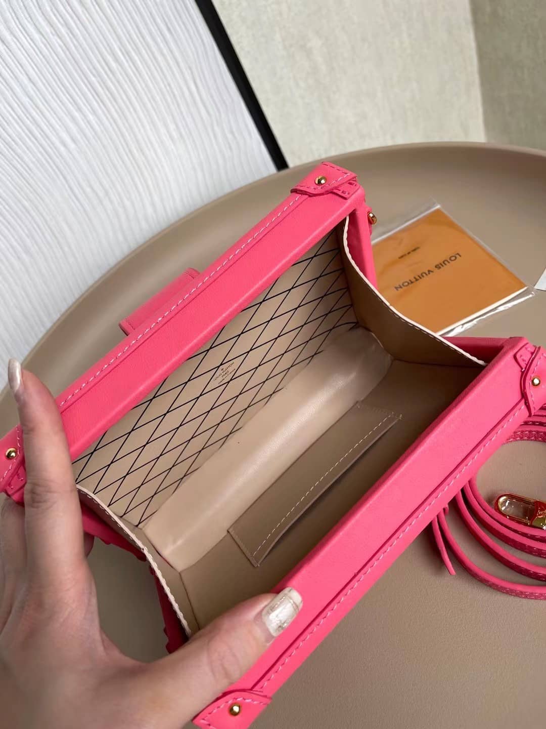 L0vis Vvtt0n Petite Malle M20745 Replica Shoulder Bag