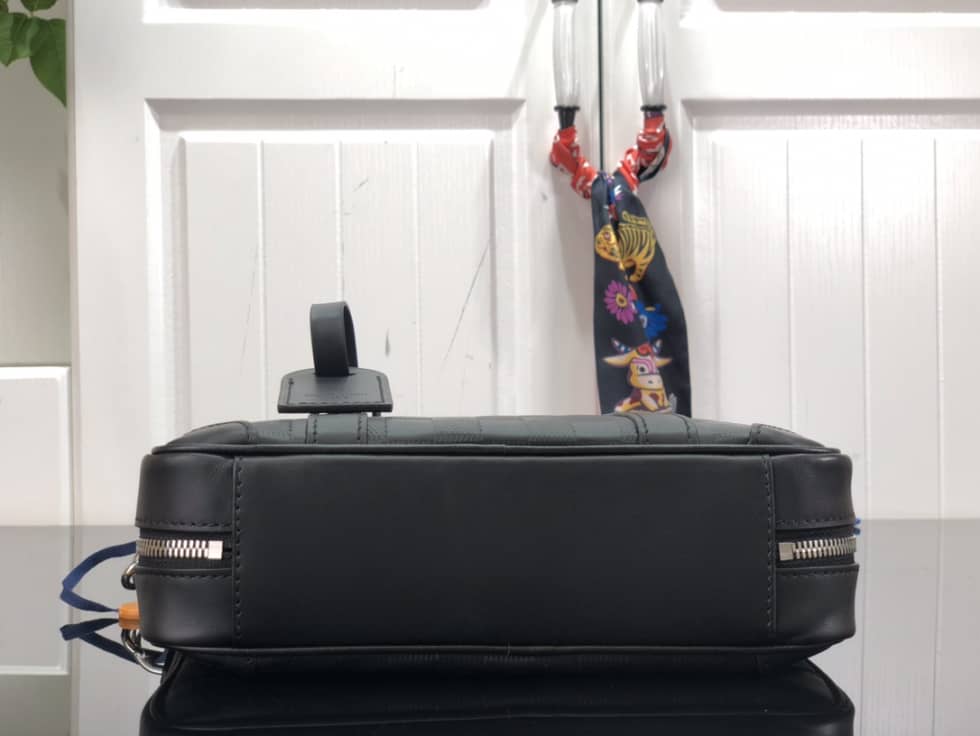 L0vis Vvtt0n Sirius Damier Infini N45286 Replica Messenger Bag