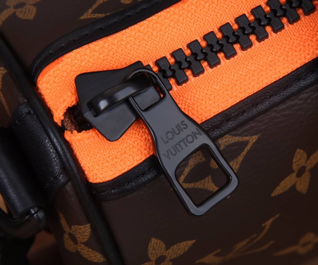 L0vis Vvtt0n Monogram Zoom And Friends Adventure Keepall Bag Replica M80118