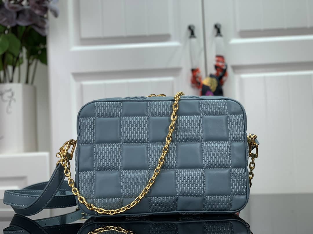 L0vis Vvtt0n Damier Quilt Lambskin Troca MM H27 Replica Bag Blue M59114
