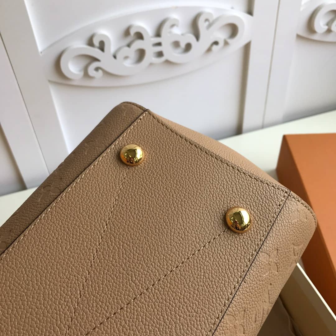 L0vis Vvtt0n Monogram Montaigne MM Shoulder Bag Replica Apricot M41048