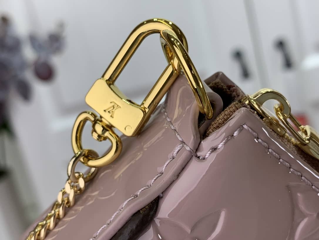 L0vis Vvtt0n Pochette Dupe Monogram Vernis Accessories Replica Pouch Pink M58009