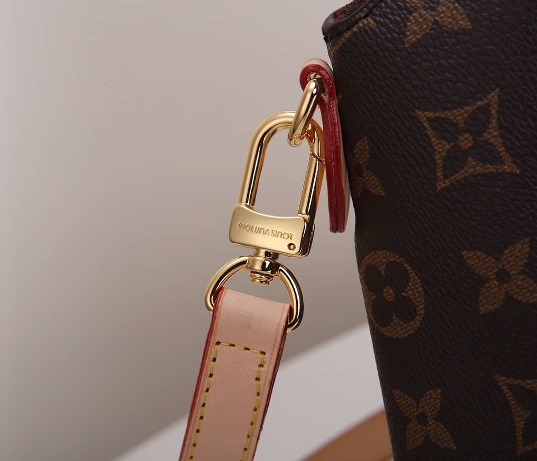 L0vis Vvtt0n Monogram Canvas Rivoli PM Replica Bag M44543