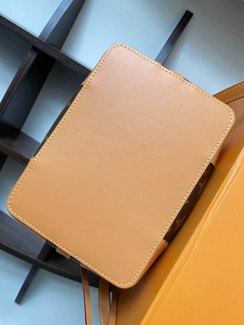 L0vis Vvtt0n Monogram Canvas Replica Bucket Bag M45550