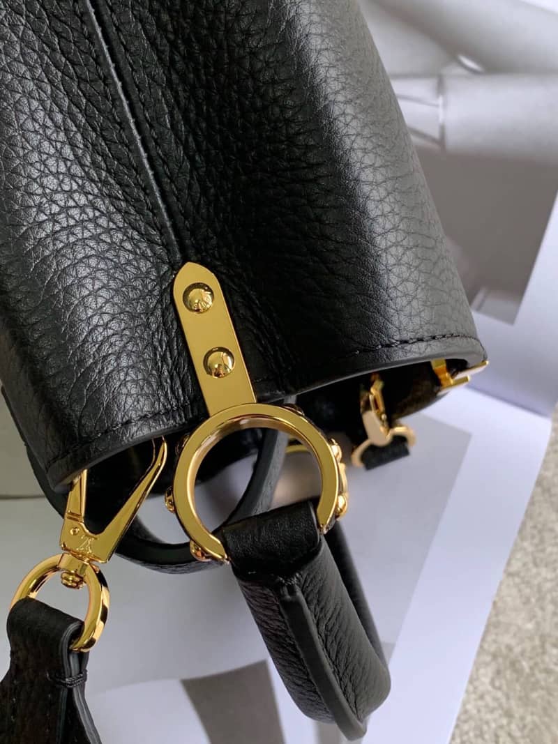 L0vis Vvtt0n Taurillon Leather Capucines Mini Replica Bag Black M55985