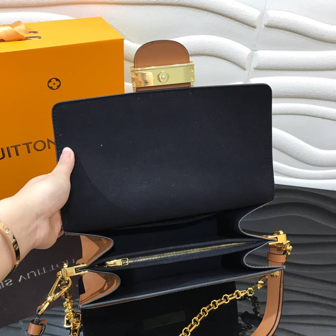 L0vis Vvtt0n Monogram MM Reverse Dauphine Shoulder Bag Replica M44391