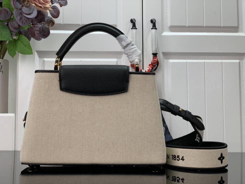 L0vis Vvtt0n Capucines BB Black M59872 Replica Shoulder Bag