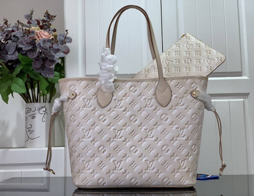 L0vis Vvtt0n Neverfull MM Carryall Pale Beige M46231 Replica Tote