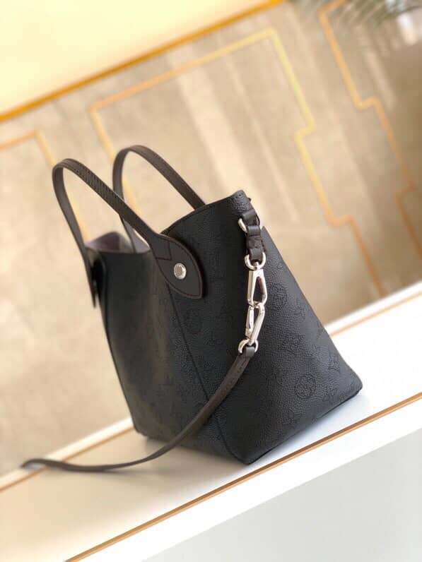 L0vis Vvtt0n Mahina Hina PM Leather Tote Replica Black M54353