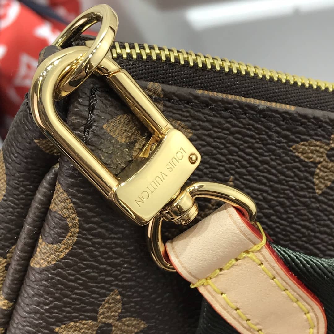 L0vis Vvtt0n Monogram Canvas Multi Pochette Replica Green M44823