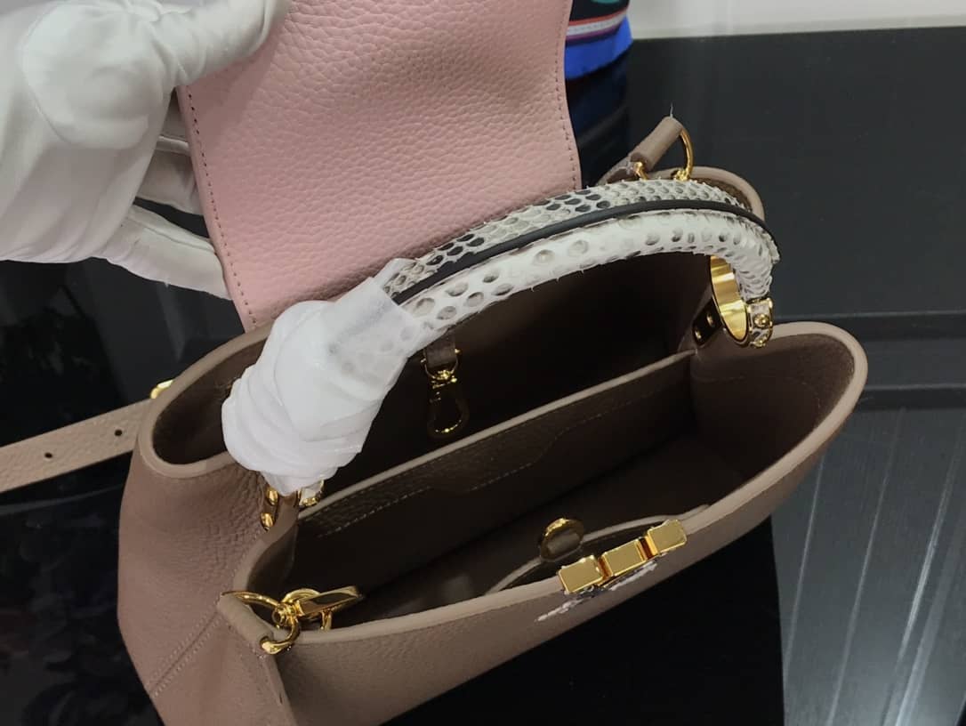 Best Replica Womens Designer Shoulder Bag(ColaReps)