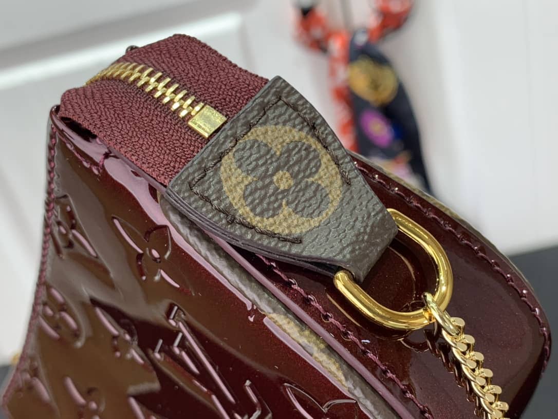 L0vis Vvtt0n Pochette Dupe Monogram Vernis  Accessories  Pouch Purple M58009