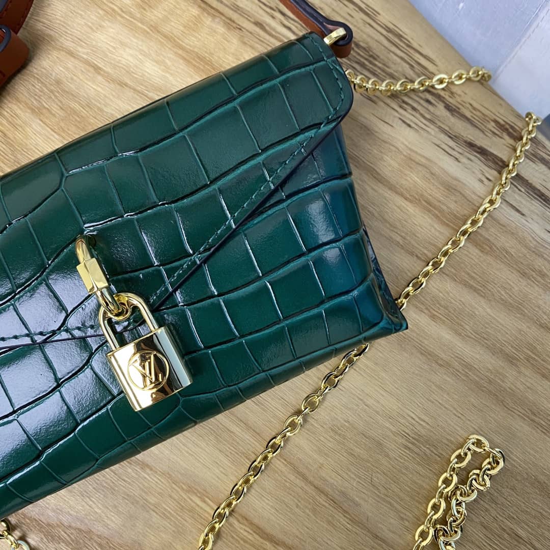 L0vis Vvtt0n Knockoff Chain Clutch Bag Green