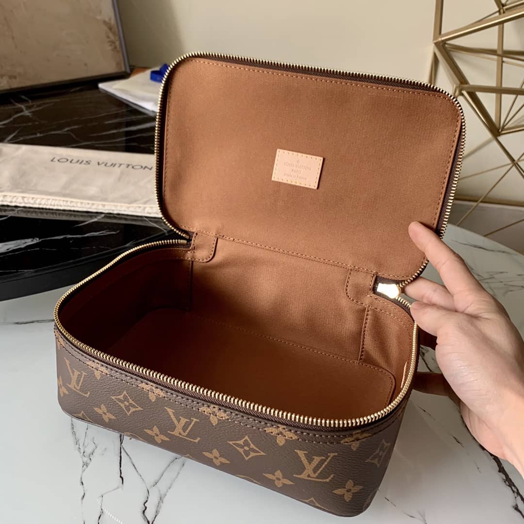 L0vis Vvtt0n Packing Cube MM Monogram Canvas Replica Bag M43689