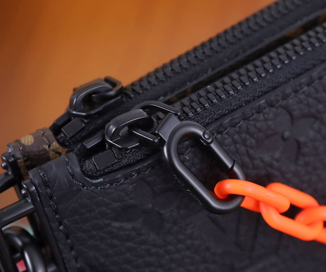 L0vis Vvtt0n Trio Pouch Taurillon M59681 Replica