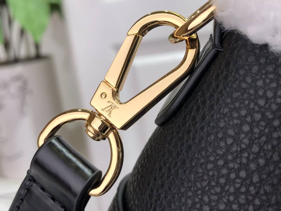 LV Tote Dupe On My Side PM M58918 Replica Tote