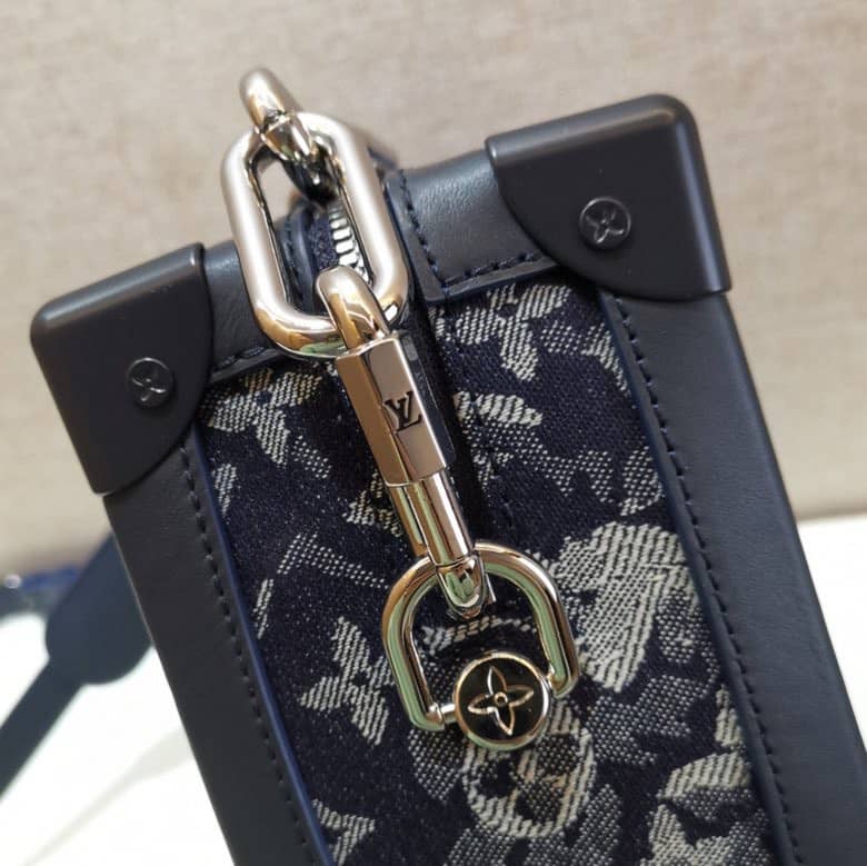 L0vis Vvtt0n Soft Trunk Monogram Canvas Replica Bag M57283