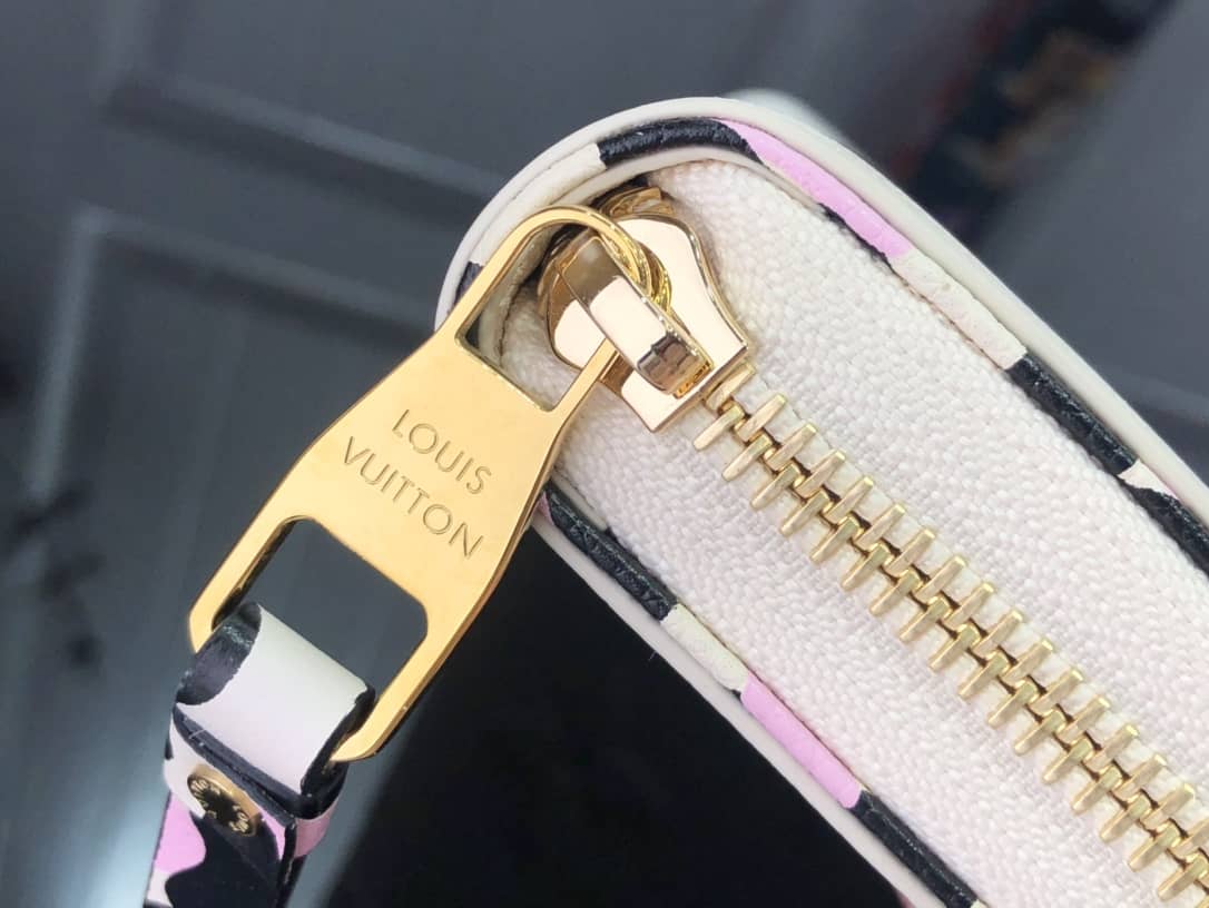 L0vis Vvtt0n Monogram Empreinte Leather with Animal-Print Zippy Wallet Replica White M80680