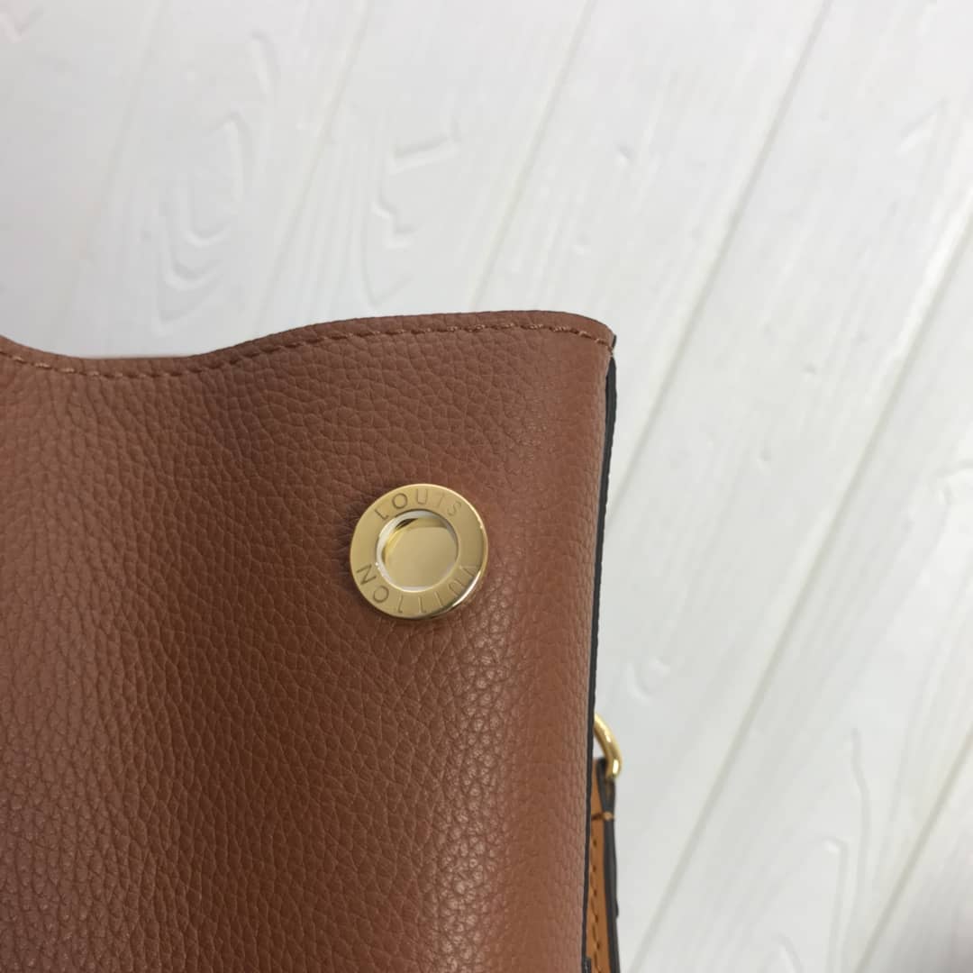 L0vis Vvtt0n Monogram Fold MM 2way Tote Replica White M45409
