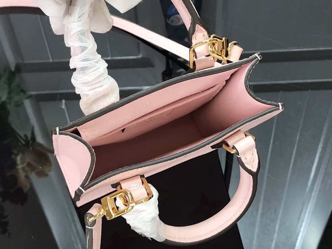 L0vis Vvtt0n Monogram Petit Sac Plat Bag Replica Pink M80449