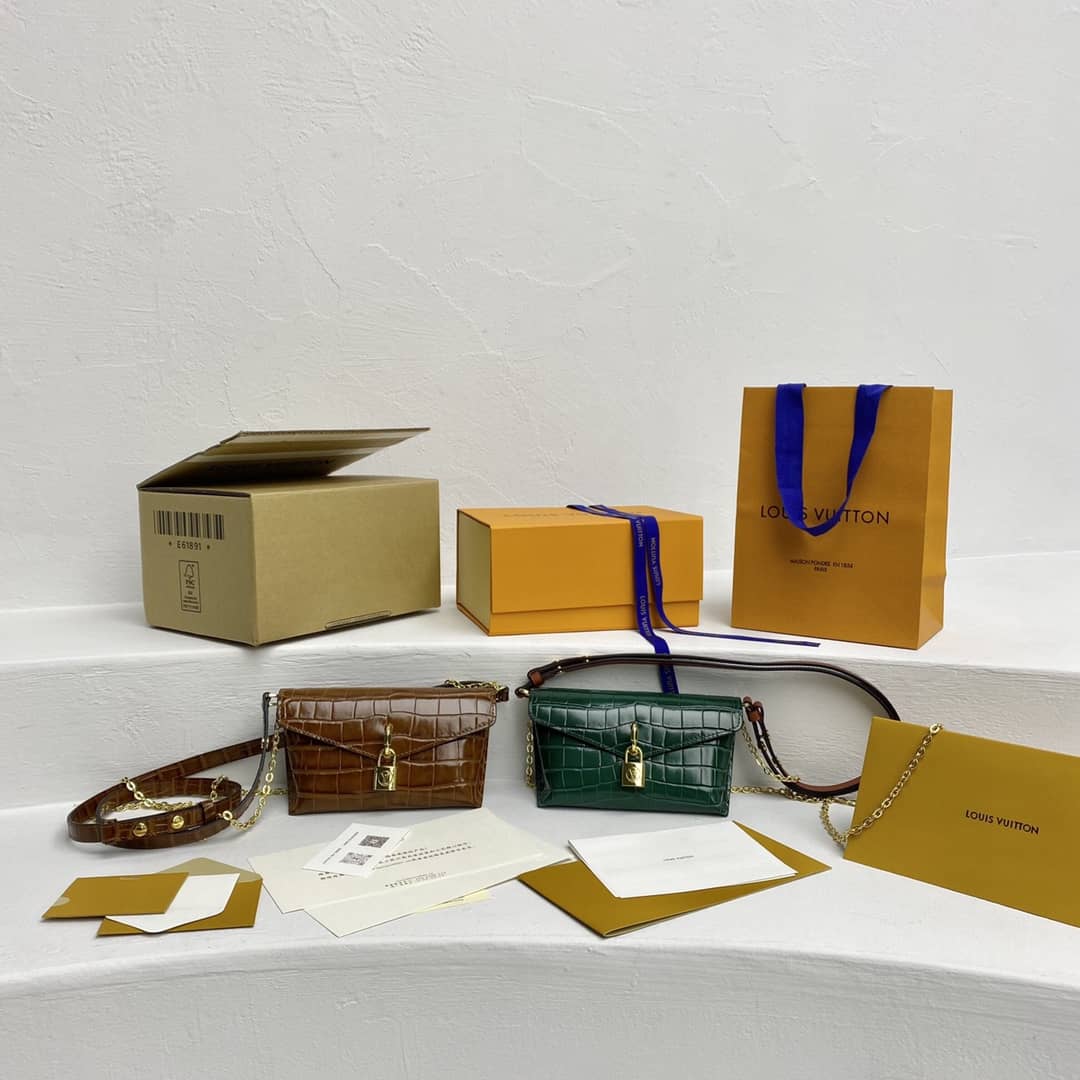 L0vis Vvtt0n Knockoff Chain Clutch Bag Green