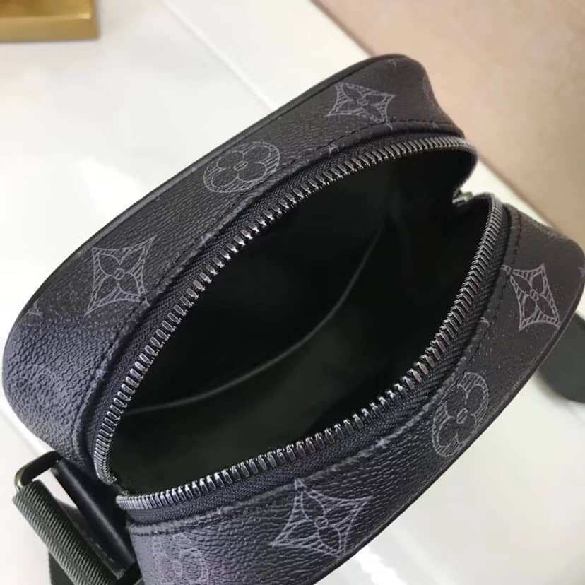 l0vis vvtt0n monogram eclipse danube pm u1u1enne replica shoulder bag m43677