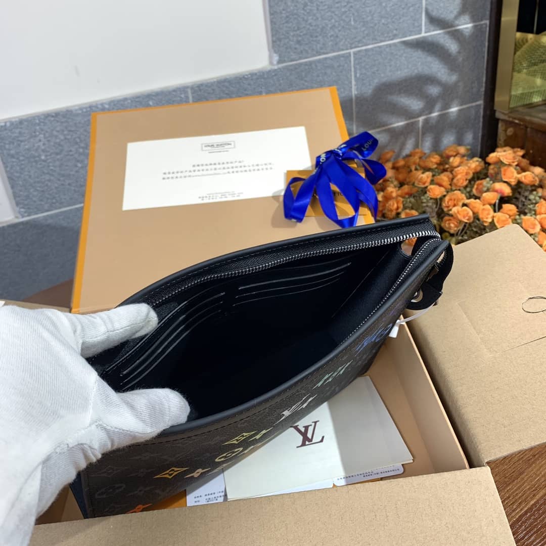 L0vis Vvtt0n Monogram Eclipse Canvas Replica Pochette Voyage MM Black M61692