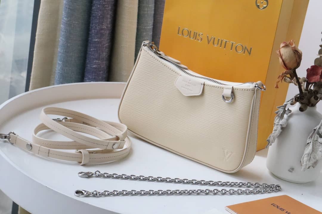 L0vis Vvtt0n Easy pouch 2way Epi Replica Crossboy Bag White M80483