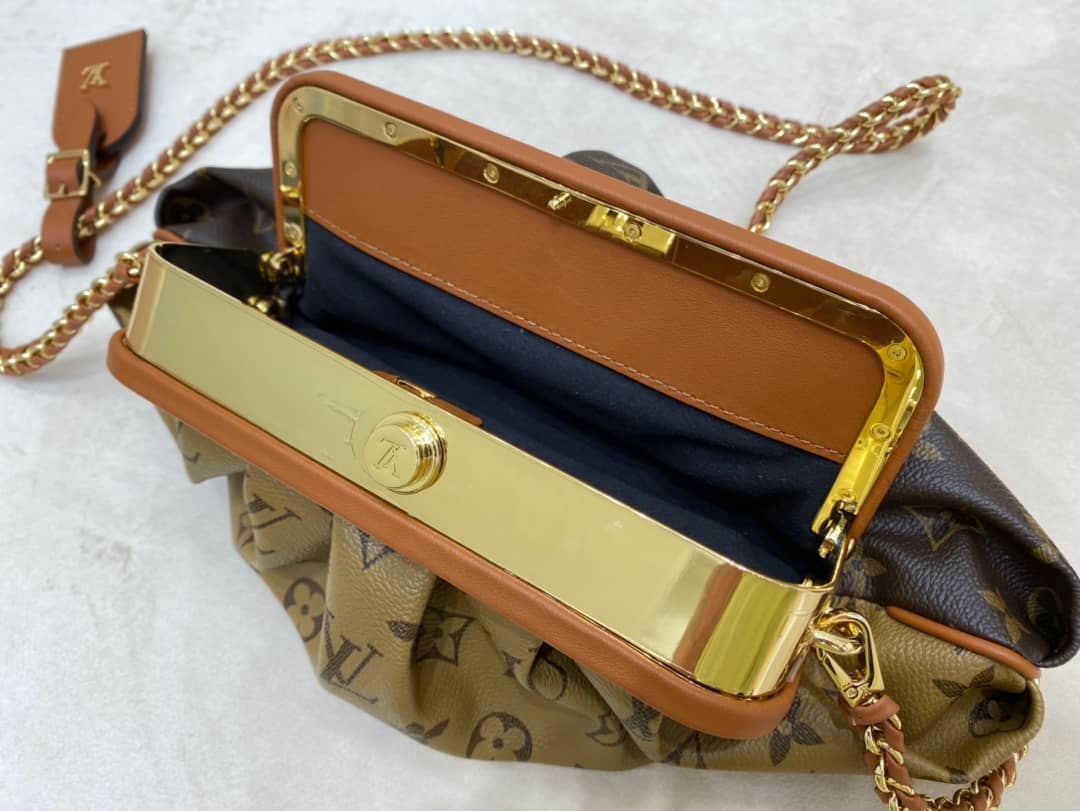 L0vis Vvtt0n Monogram Canvas Boursicot EW Replica Bag Brown M45229