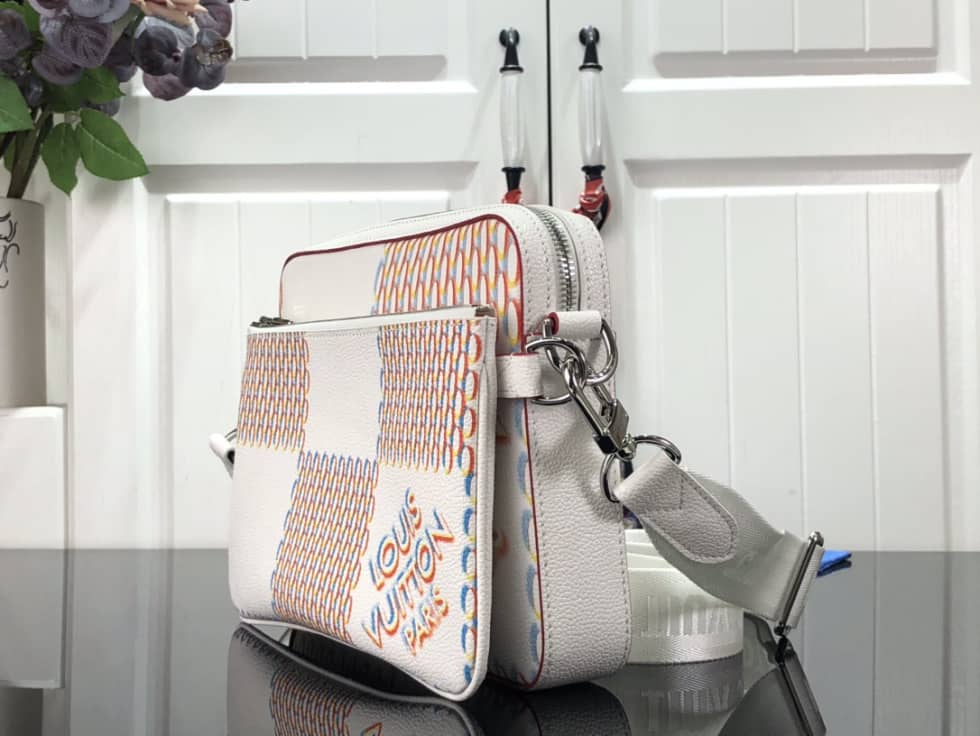 L0vis Vvtt0n Damier Trio Pink M20665 Replica Messenger Bag