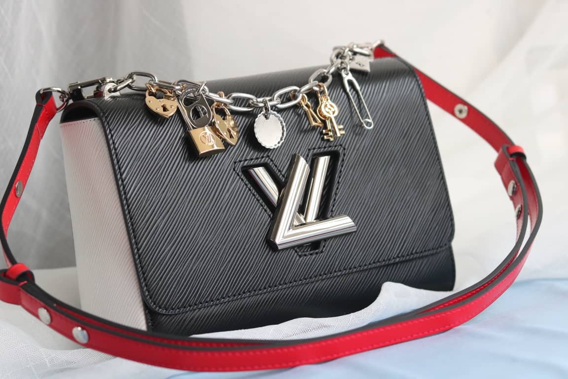 L0vis Vvtt0n Twist Epi Handbag Replica